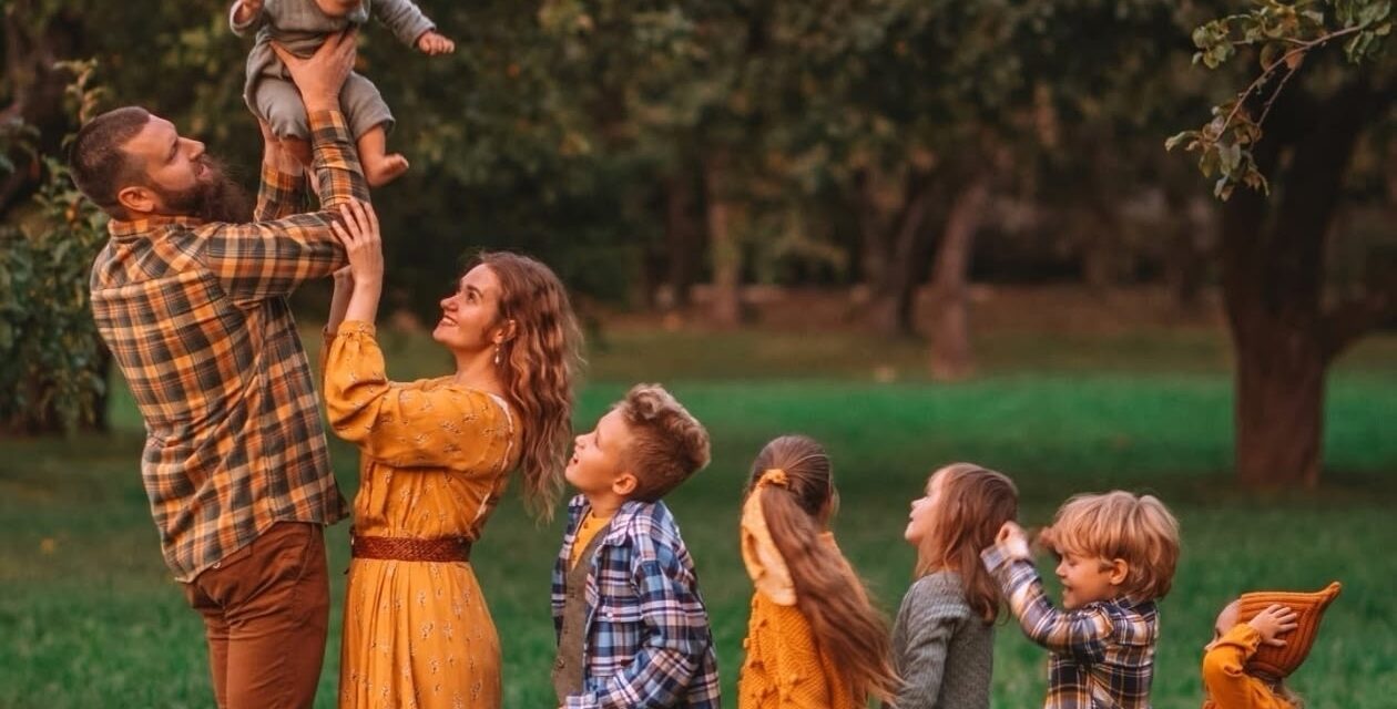 Я когда Катюшей забеременела, Андрею было пару месяцев, и придя в женскую консультацию, меня…