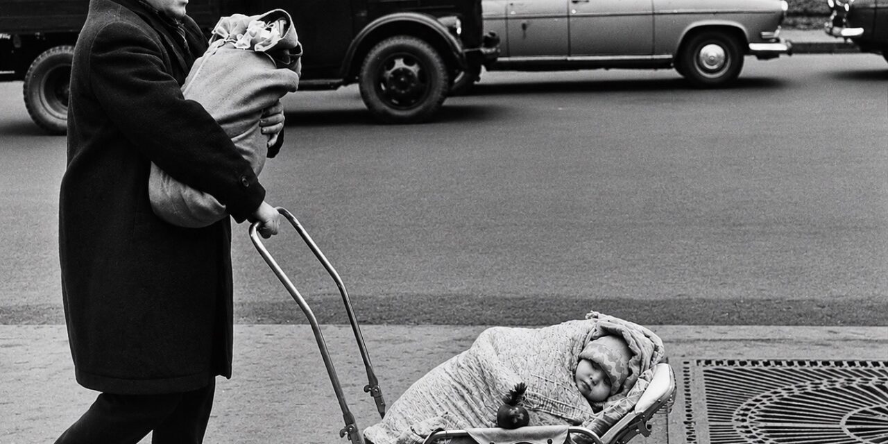 «Плевать мне на Мальтуса!» — фотография, облетевшая весь мир В 60-е годы прошлого столетия…